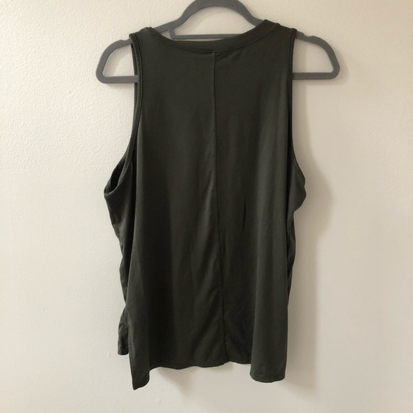 Athletic Tank Top Bundle (L) - Picture 9 of 10